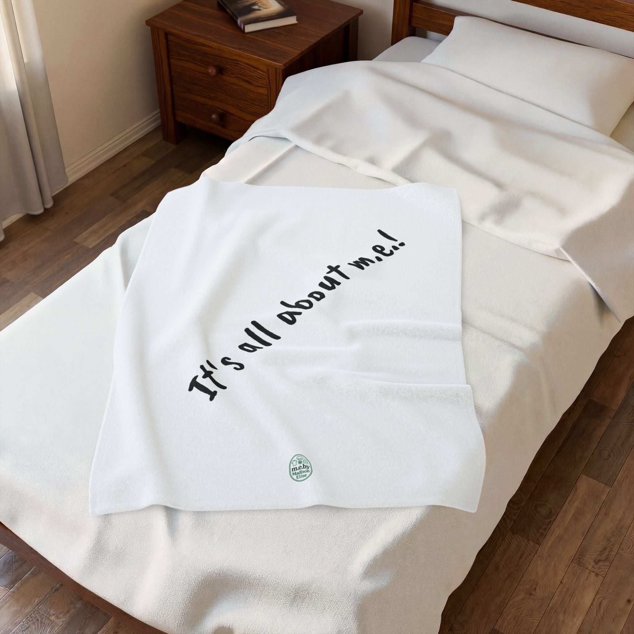 Blanket - It's all about m.e.! Velveteen Cozy Plush Throw